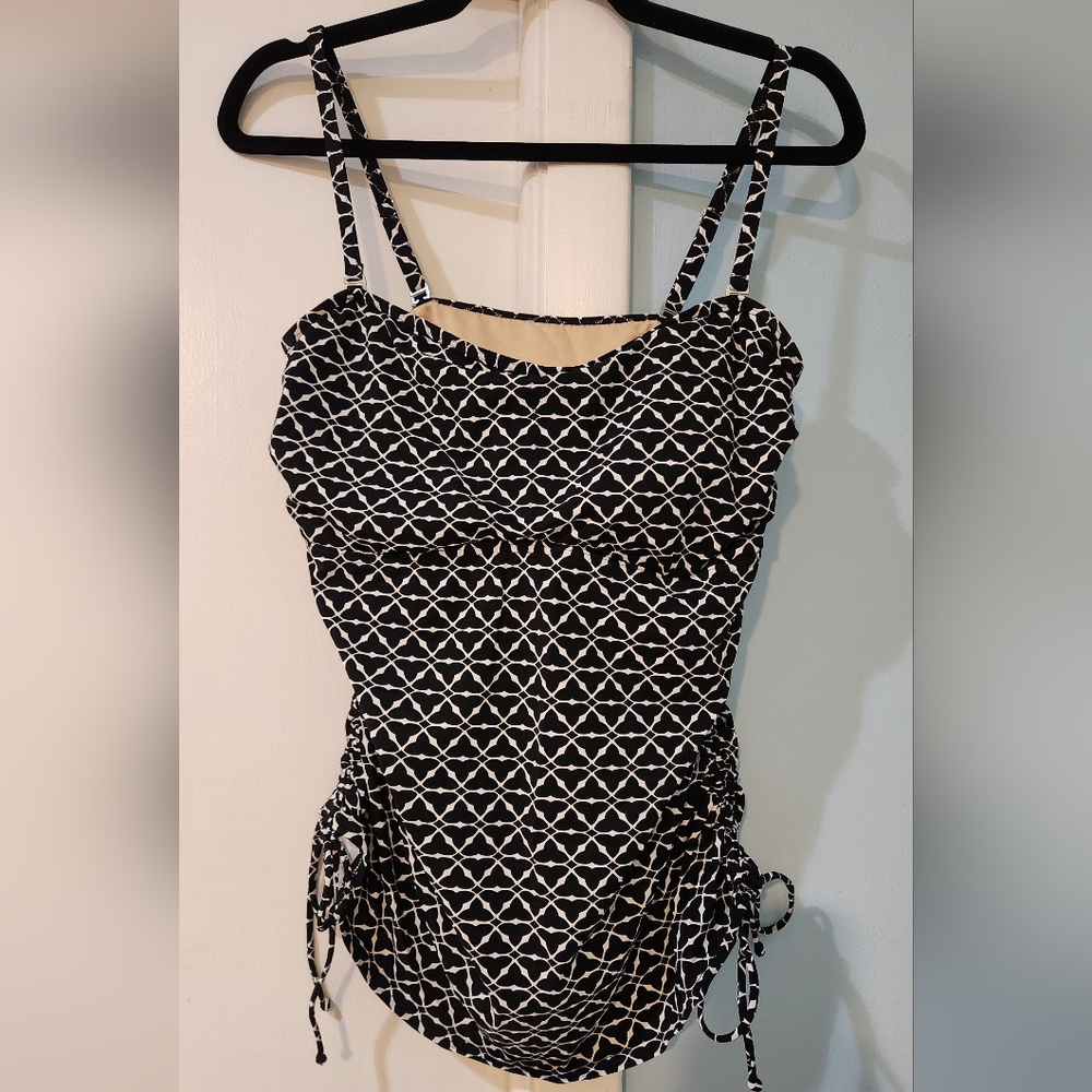 Women's Lands' End Swimsuit Set, Size Top L And Bottom M - Picture 3 of 16